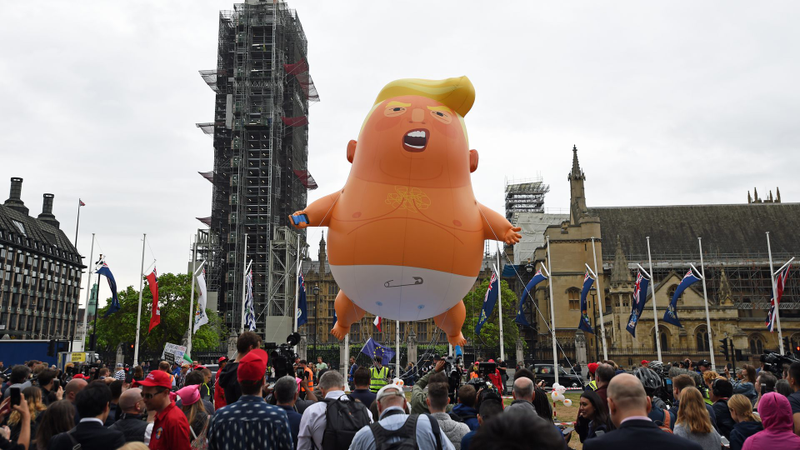 Illustration for article titled This buffer image hides a blatantly political image and related link.